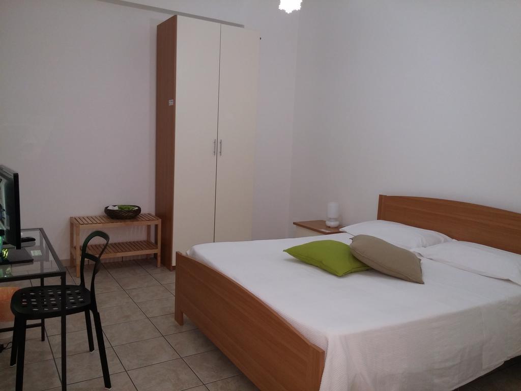 Akron B&B SantʼAlessio Siculo Εξωτερικό φωτογραφία